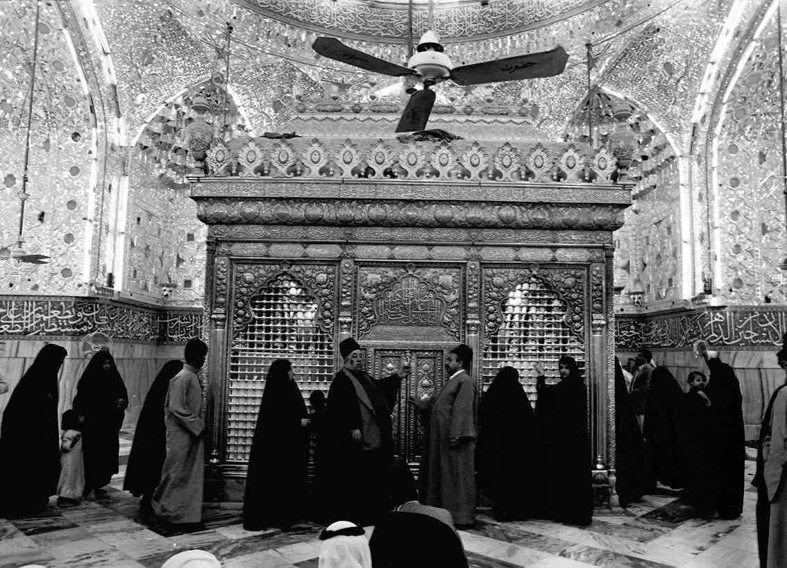 «در سوگ سرو» با محوریت تصاویر تاریخی اماکن زیارتی مهمان برج آزادی + عکس