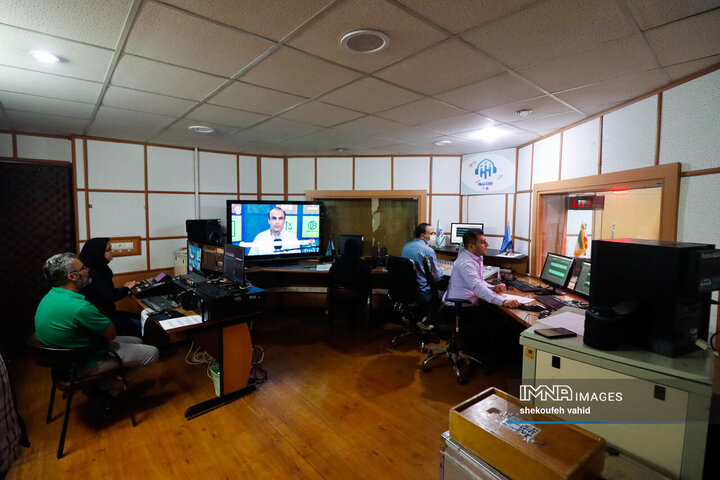 برنامه رادیویی «بی‌واسطه با مردم»