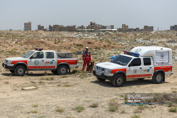 سگ‌های جست‌وجو و نجات جمعیت هلال احمر