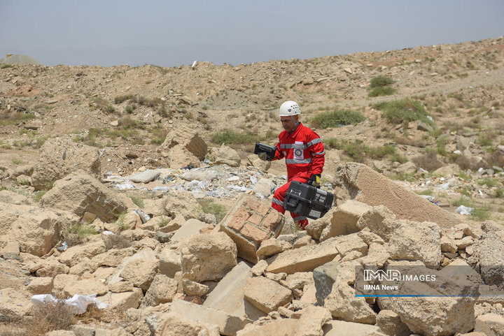 سگ‌های جست‌وجو و نجات جمعیت هلال احمر