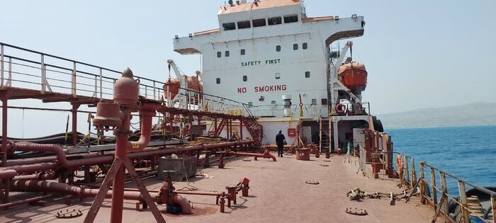 توقیف نفتکش خارجی به اتهام حمل ۲ میلیون لیتر سوخت قاچاق در دریای عمان