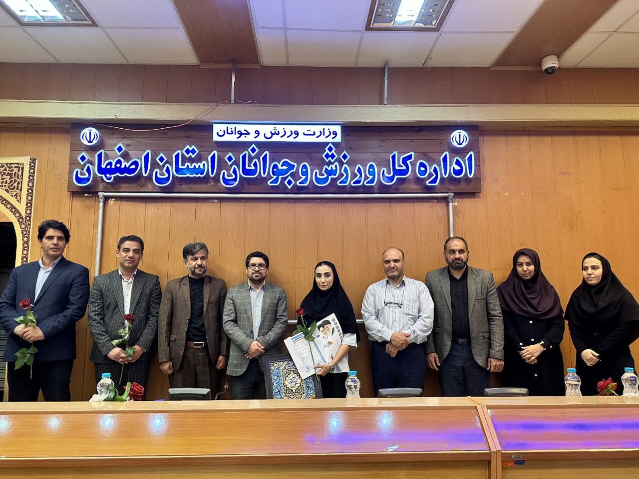 تجلیل از دانشجویان ورزشکار جامانده از مسابقات جهانی آلمان + عکس