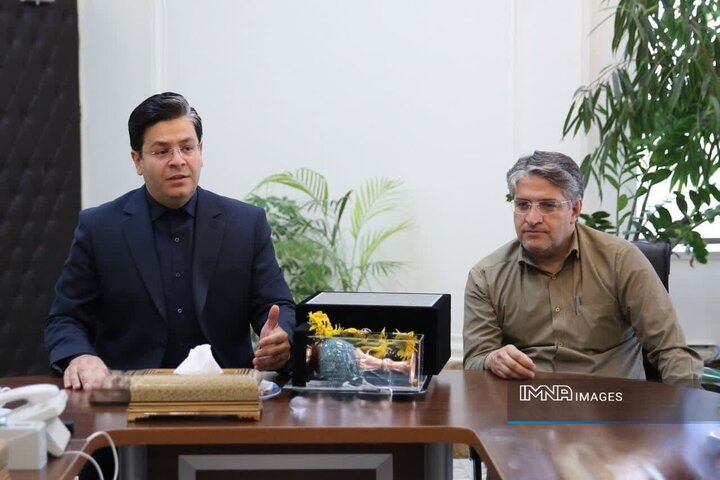 ارتقای خدمات ترافیکی و تمرکز بر توسعه حمل‌ونقل عمومی در منطقه ۲ اصفهان