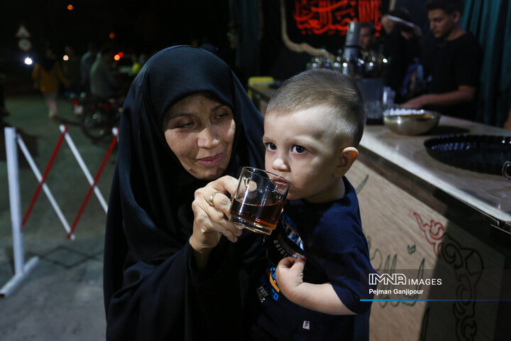 عزاداری دهه دوم محرم در هیئت صاحب‌اللواء