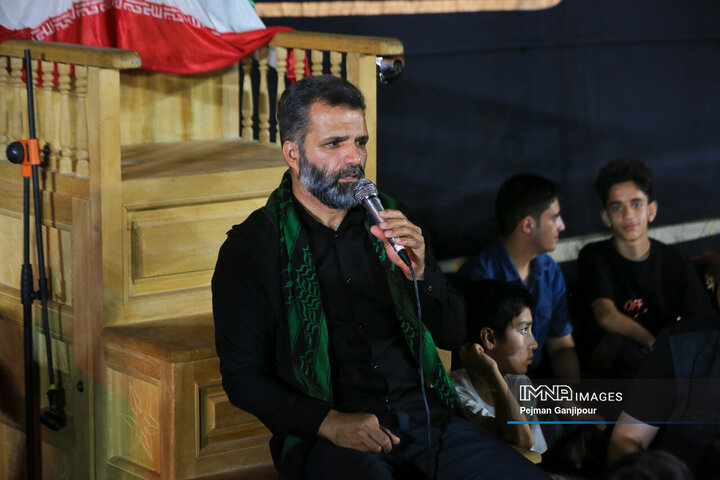 عزاداری دهه دوم محرم در هیئت صاحب‌اللواء