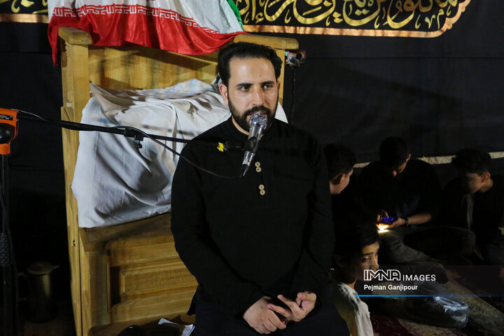 عزاداری دهه دوم محرم در هیئت صاحب‌اللواء