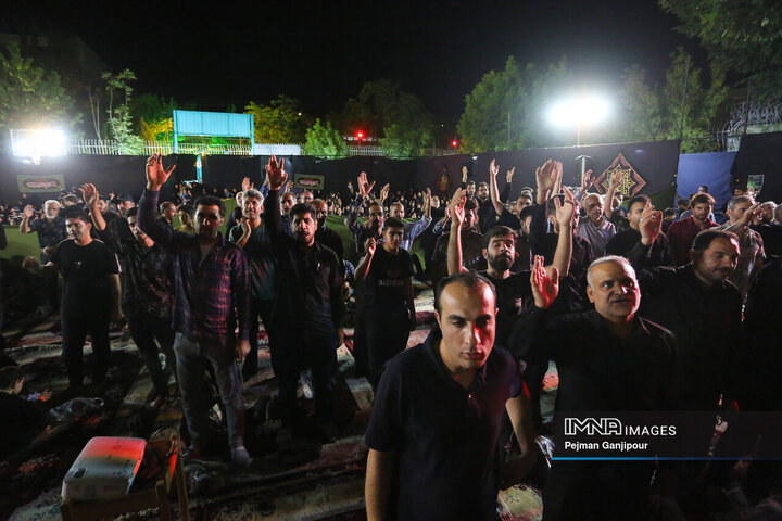 عزاداری دهه دوم محرم در هیئت صاحب‌اللواء