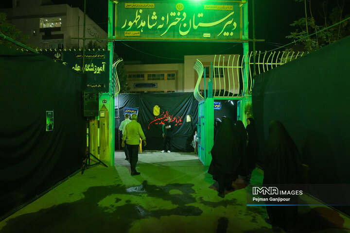 عزاداری دهه دوم محرم در هیئت صاحب‌اللواء