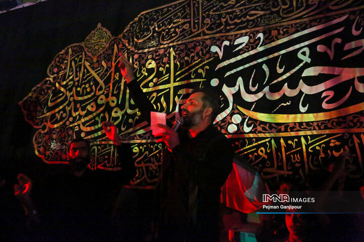 عزاداری دهه دوم محرم در هیئت صاحب‌اللواء