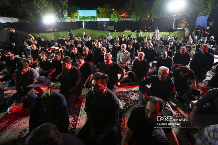 عزاداری دهه دوم محرم در هیئت صاحب‌اللواء