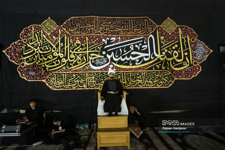 عزاداری دهه دوم محرم در هیئت صاحب‌اللواء