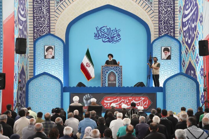 دیپلماسی باید با رفتار حساب شده و منعطف منافع ملی را دنبال کند