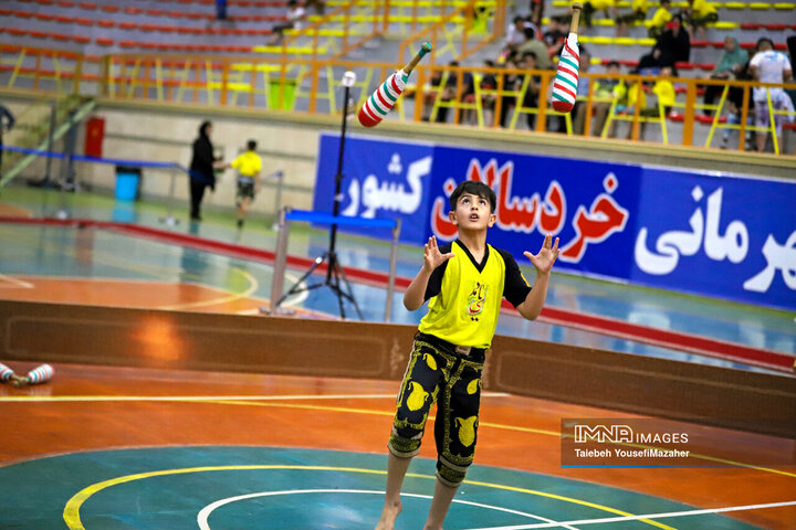 جشنواره ورزش زورخانه ای خردسالان کشور در همدان