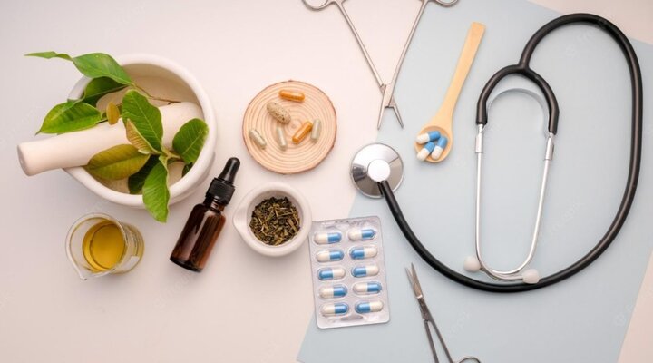 طب ایرانی زیر تیغ عطاری‌های بی‌مجوز
