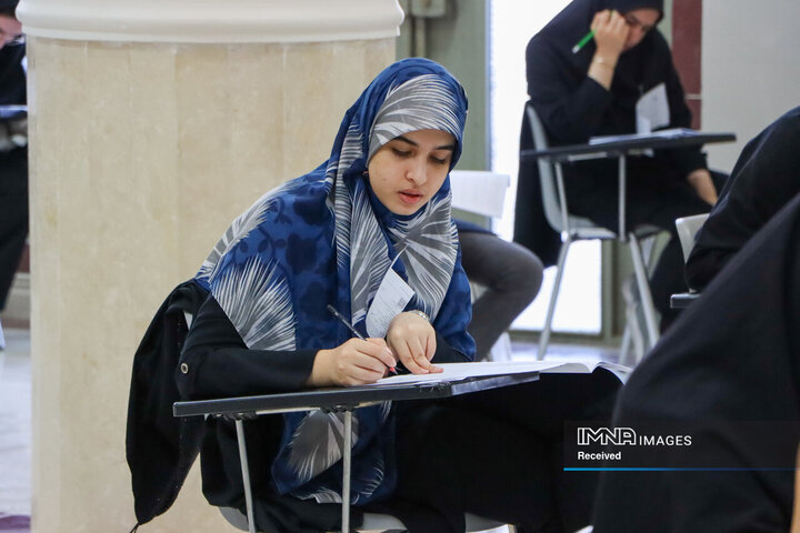 آغاز رقابت بیش از ۱۷۲ هزار داوطلب در آزمون دکتری