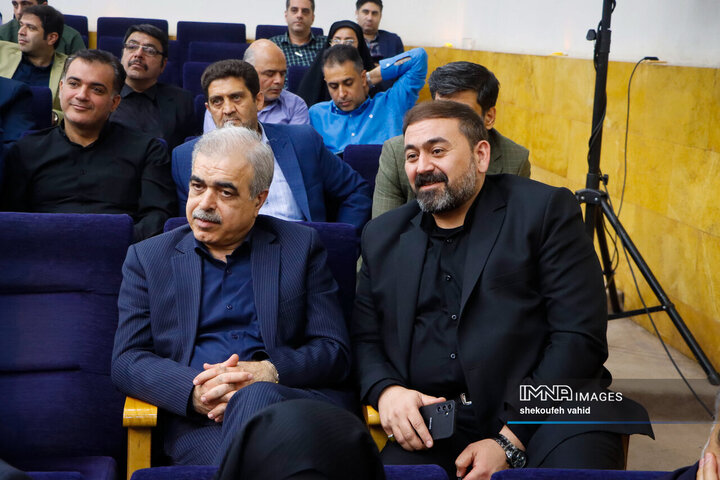 آیین بهره‌برداری از پروژه‌های جدید هوشمندسازی شهرداری اصفهان