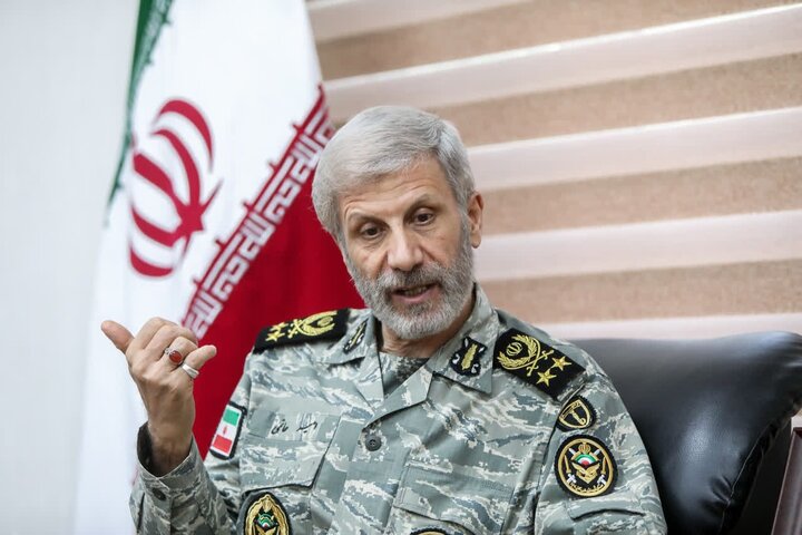 سرلشکر حاتمی: ملت ایران با انسجام، اقتدار و مقاومت توطئه دشمن را خنثی کرد