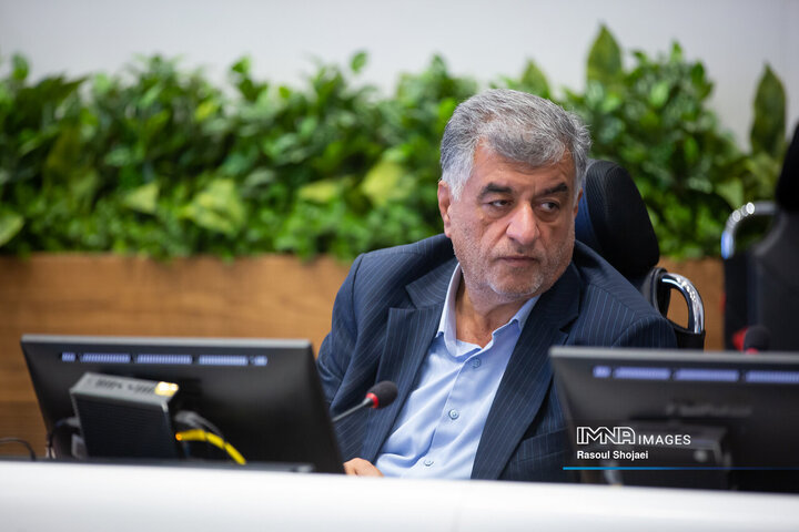 تذکر صریح به رئیس‌جمهور درباره دخالت استاندار خوزستان در مسائل آبی اصفهان