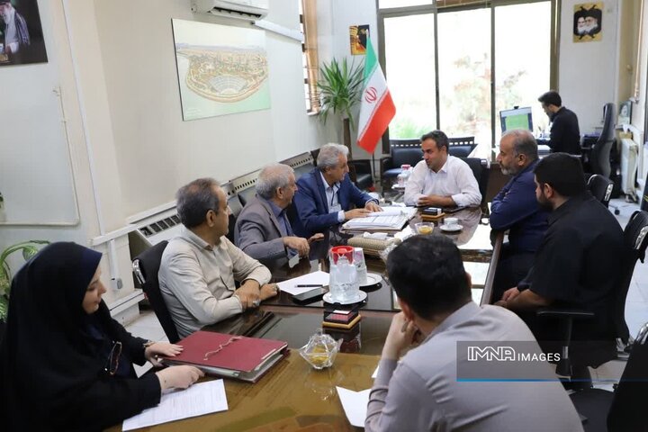 رسیدگی به بیش از ۱۲ پرونده در کمیته نظارتی شورای شهر در منطقه ۶ اصفهان