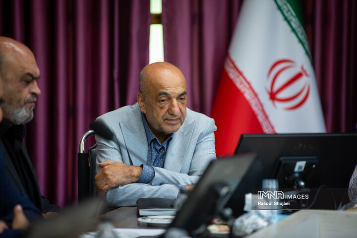 تعامل موثر کلید توسعه اصفهان است/ شهرداری طرح ویژه تخفیف عوارض ارائه دهد