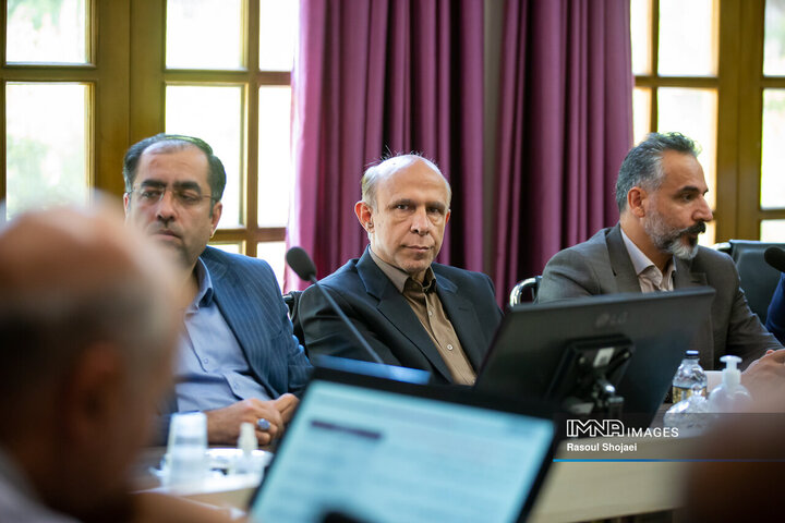 نشست مشترک مدیریت شهری و انجمن انبوه‌سازان استان اصفهان