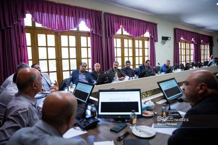 نشست مشترک مدیریت شهری و انجمن انبوه‌سازان استان اصفهان