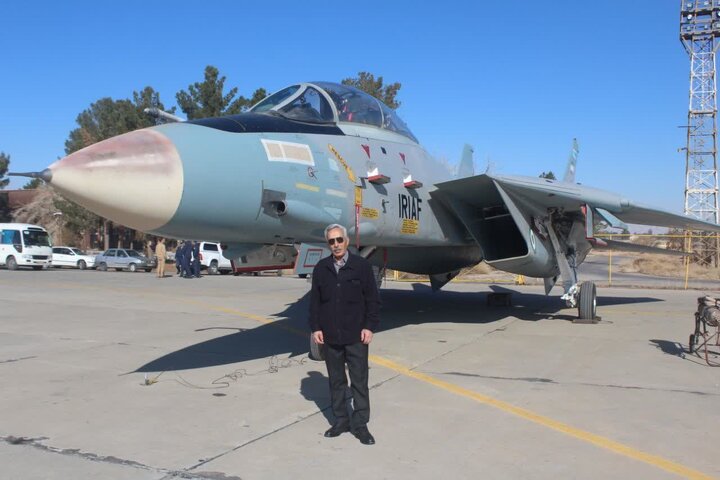 مردی از ارتفاع، ایستاده بر تجربه