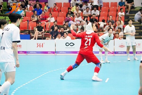 تیم هندبال دختران نوجوان ایران هندوستان را شکست داد