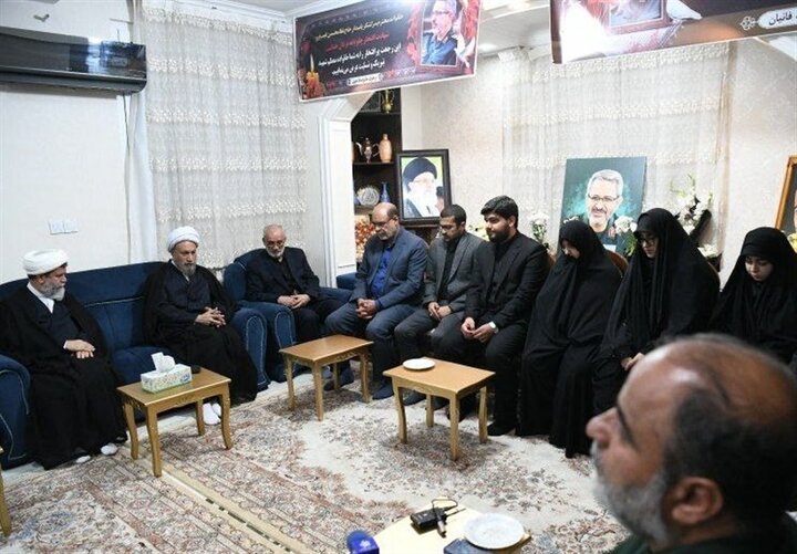 ابلاغ پیام رهبر معظم انقلاب به خانواده شهید غیب‌پرور