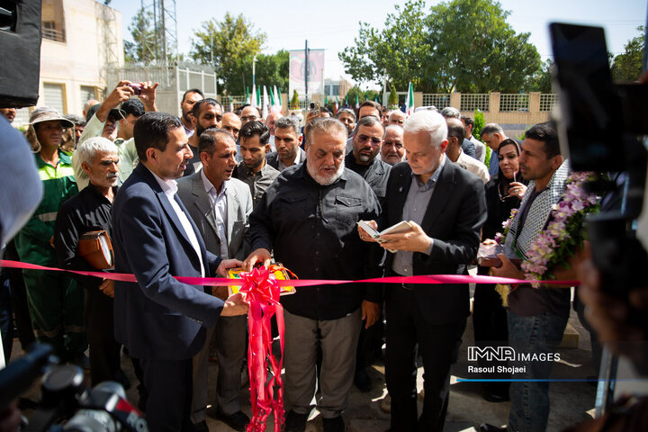آیین بهره‌برداری از ۱۲۰ میلیارد تومان پروژه در منطقه ۱۴ اصفهان