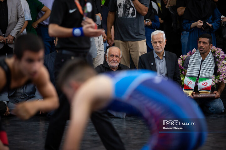 آیین بهره‌برداری از ۱۲۰ میلیارد تومان پروژه در منطقه ۱۴ اصفهان