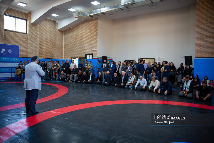 آیین بهره‌برداری از ۱۲۰ میلیارد تومان پروژه در منطقه ۱۴ اصفهان