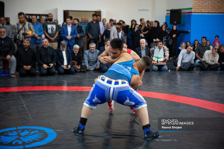 آیین بهره‌برداری از ۱۲۰ میلیارد تومان پروژه در منطقه ۱۴ اصفهان