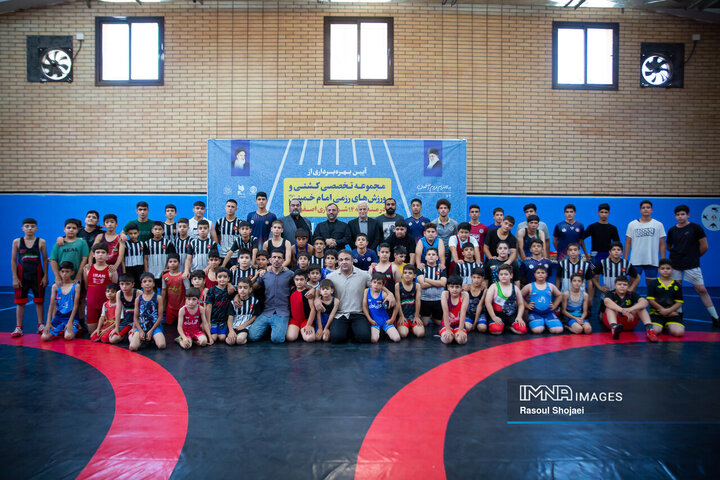 آیین بهره‌برداری از ۱۲۰ میلیارد تومان پروژه در منطقه ۱۴ اصفهان