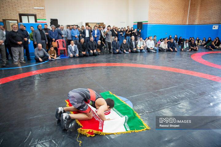 آیین بهره‌برداری از ۱۲۰ میلیارد تومان پروژه در منطقه ۱۴ اصفهان