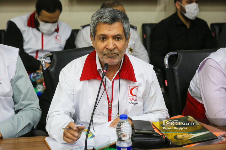 نشست مشترک جمعیت هلال احمر و مجمع خیرین سلامت استان اصفهان