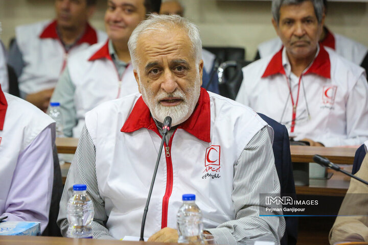 نشست مشترک جمعیت هلال احمر و مجمع خیرین سلامت استان اصفهان