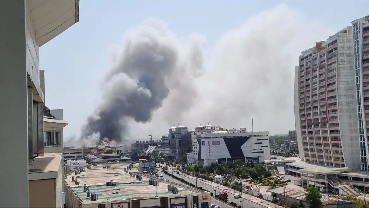 منطقه آزاد انزلی کجاست؟ | جزئیات کامل آتشسوزی در مجتمع ونوس منطقه آزاد انزلی