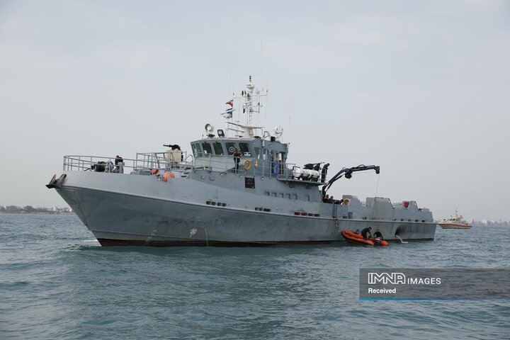 اجرای عملیات اطفای حریق توسط تیم‌های امدادی ایران و فدراتیو روسیه در رزمایش امداد و نجات 2025 دریای خزر