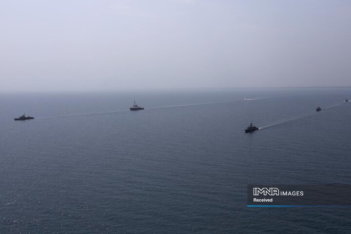 اجرای تمرین عکسبرداری هوایی (Photo Ex)و صورت‌بندی و آرایش‌های تاکتیکی در رزمایش مرکب امداد و نجات 2025 دریای خزر