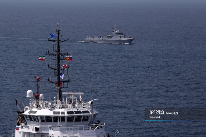 اجرای تمرین عکسبرداری هوایی (Photo Ex)و صورت‌بندی و آرایش‌های تاکتیکی در رزمایش مرکب امداد و نجات 2025 دریای خزر