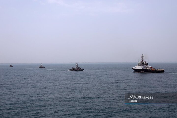 برگزاری رژه دریایی یگان‌های شناور سطحی شرکت کننده در رزمایش امداد و نجات 2025 دریایی خزر