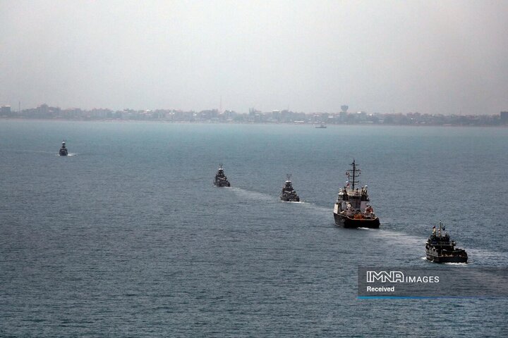 برگزاری رژه دریایی یگان‌های شناور سطحی شرکت کننده در رزمایش امداد و نجات 2025 دریایی خزر