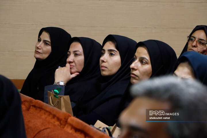 آیین تکریم و معارفه مدیرکل کانون پرورش فکری کودکان و نوجوانان استان اصفهان