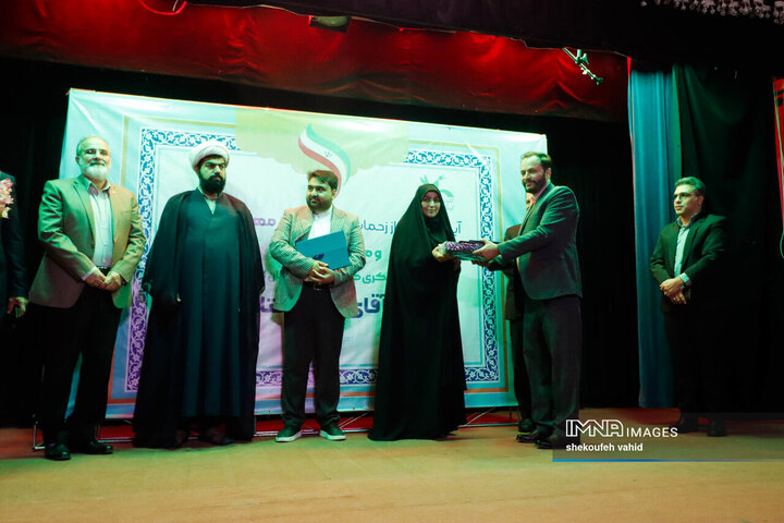 امید و آینده جدا از کودک و نوجوان نیست