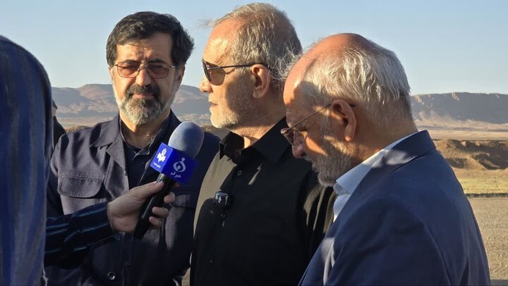 پزشکیان: پروژه فرودگاه قم چشم‌اندازی روشن پیش رو دارد