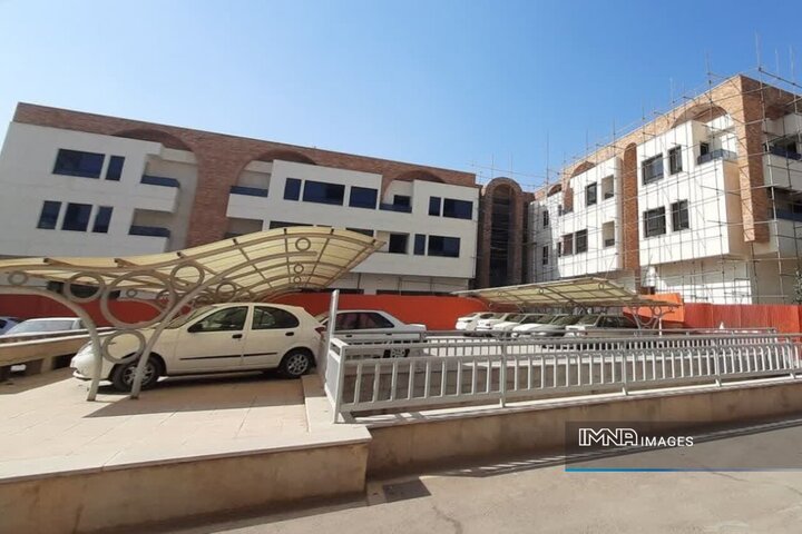 پیشرفت ۹۰ درصدی مجموعه غدیر در منطقه ۴ اصفهان