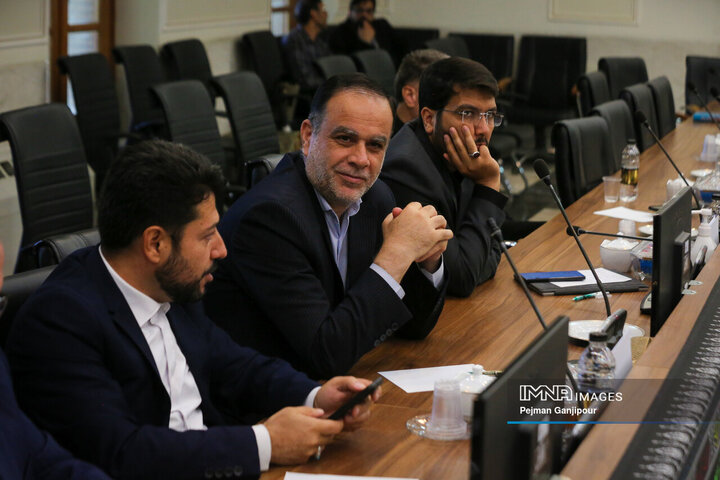 اولین نشست شورای فضای مجازی استان اصفهان