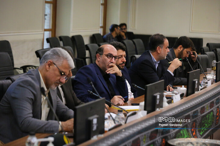 اولین نشست شورای فضای مجازی استان اصفهان