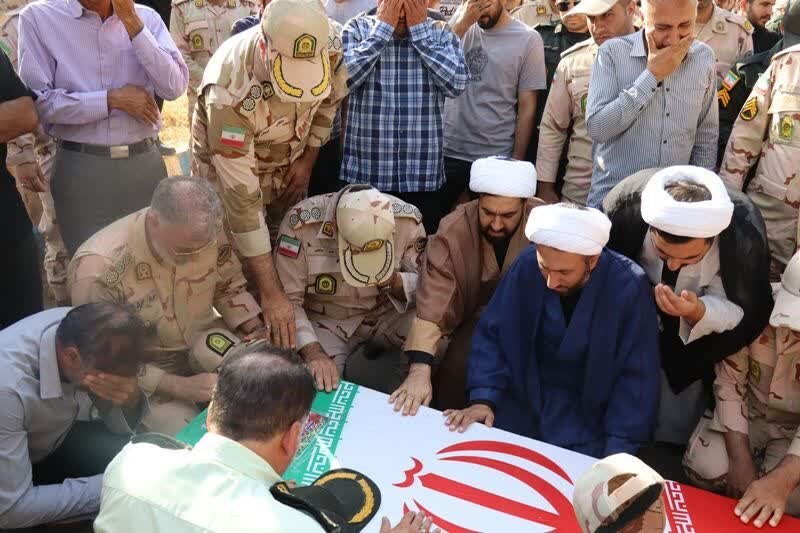 پیکر مرزبان شهید در بانه تشییع شد